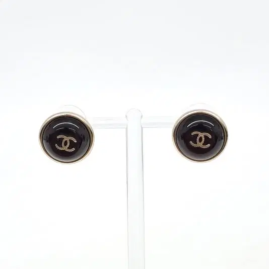 Chanel earrings-Hover-Image