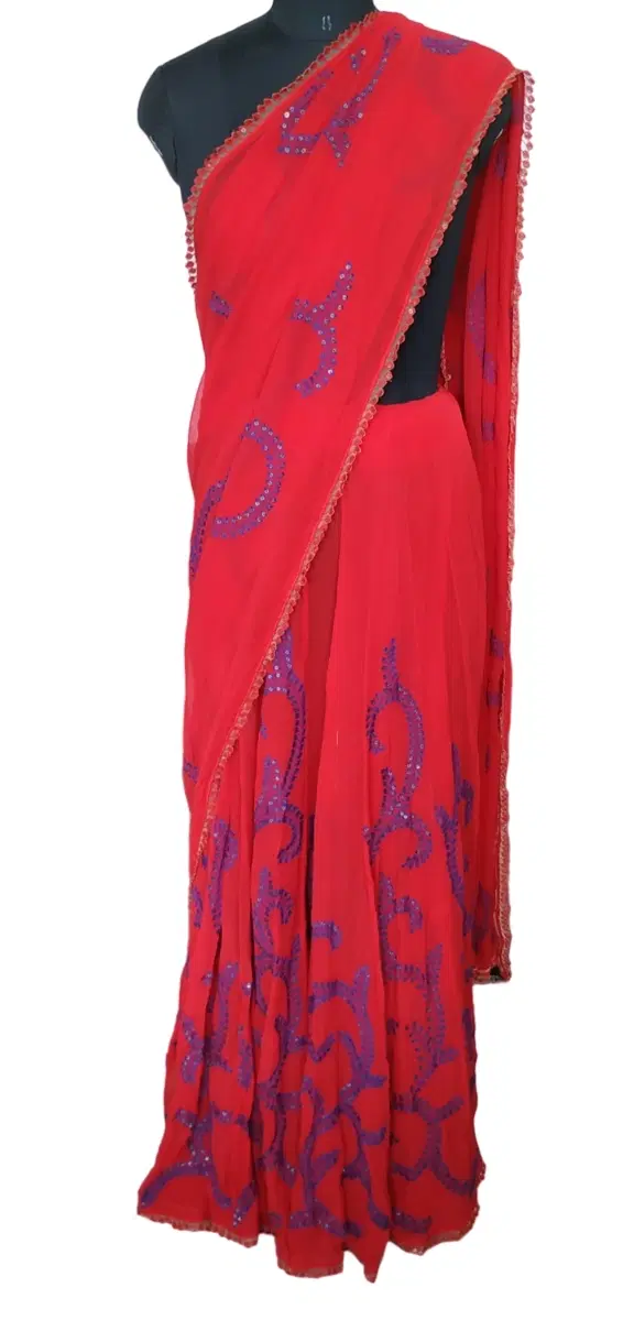 Anamika Khanna Without Blouse Red Saree