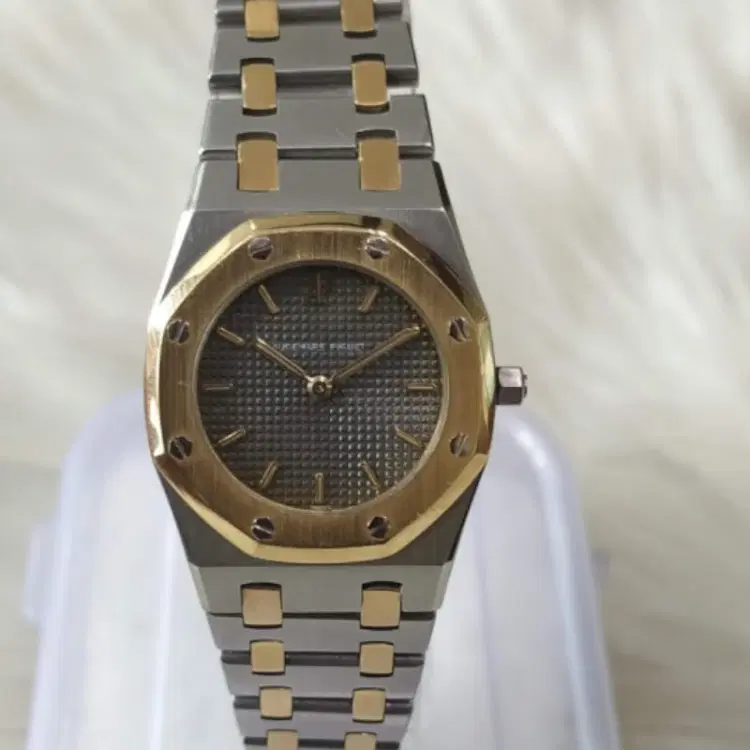 Audemars Piguet Royal Oak Steel / Gold Quartz Watch-Hover-Image