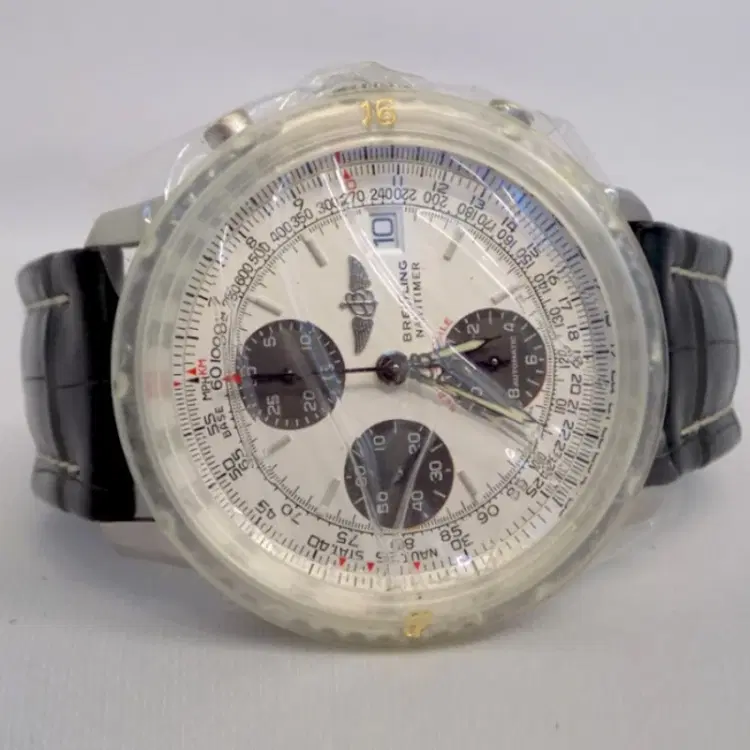 Breitling Navitimer Fighters Platin, LTD Edition-Hover-Image