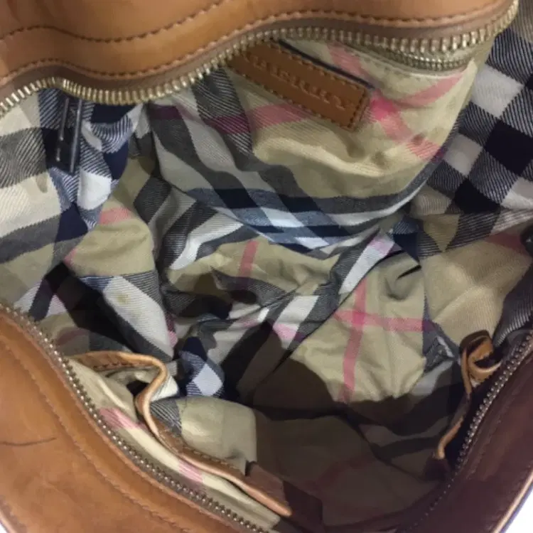 Burberry Ashwood Leather Shoulder Bag-Hover-Image