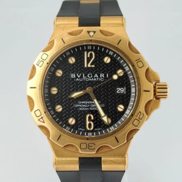Bvlgari Diagono Professional 18k Gold DP42-Hover-Image