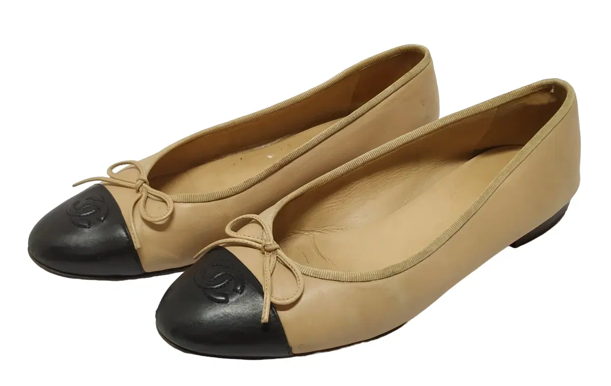 Chanel Cambon Cap Toe CC Ballerina Flats