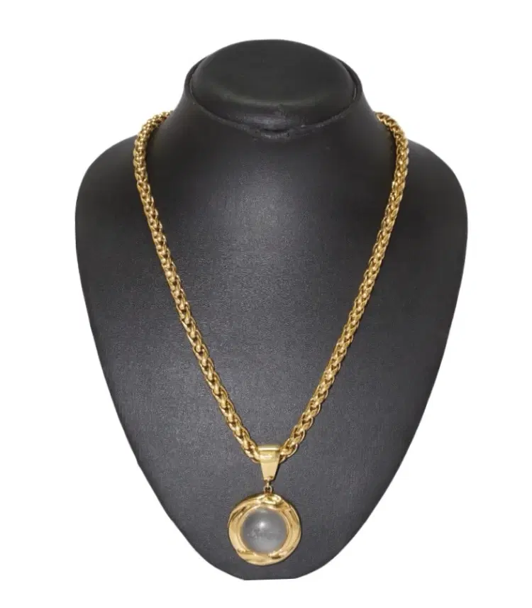 Chloe Vintage Necklace-Hover-Image