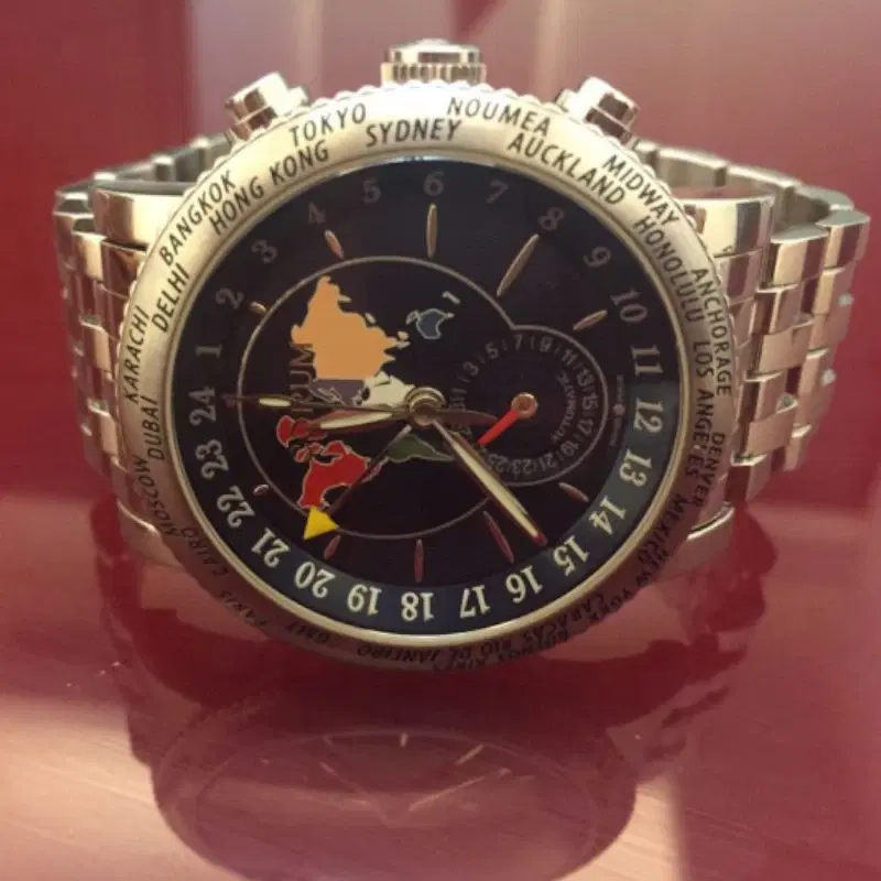 Corum classical GMT