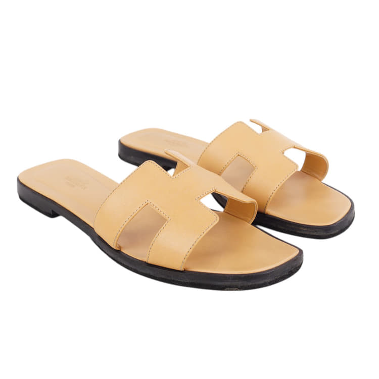 Hermes Peach Leather Oran Sandals-Hover-Image