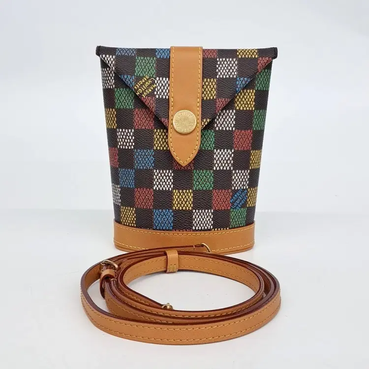 Louis Vuitton Damier Envelope Pouch-Hover-Image