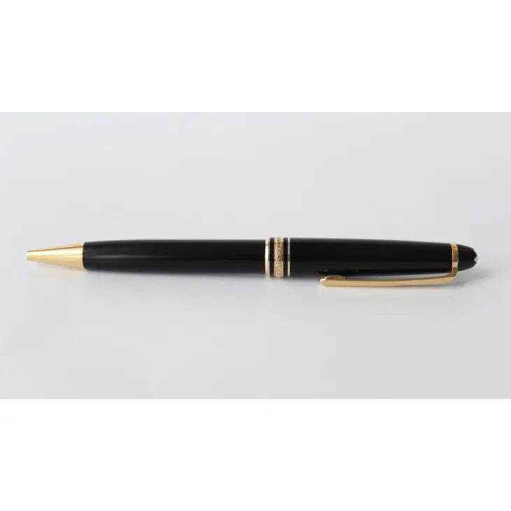 Montblanc Meisterstuck Pen | Luxepolis.com-Hover-Image