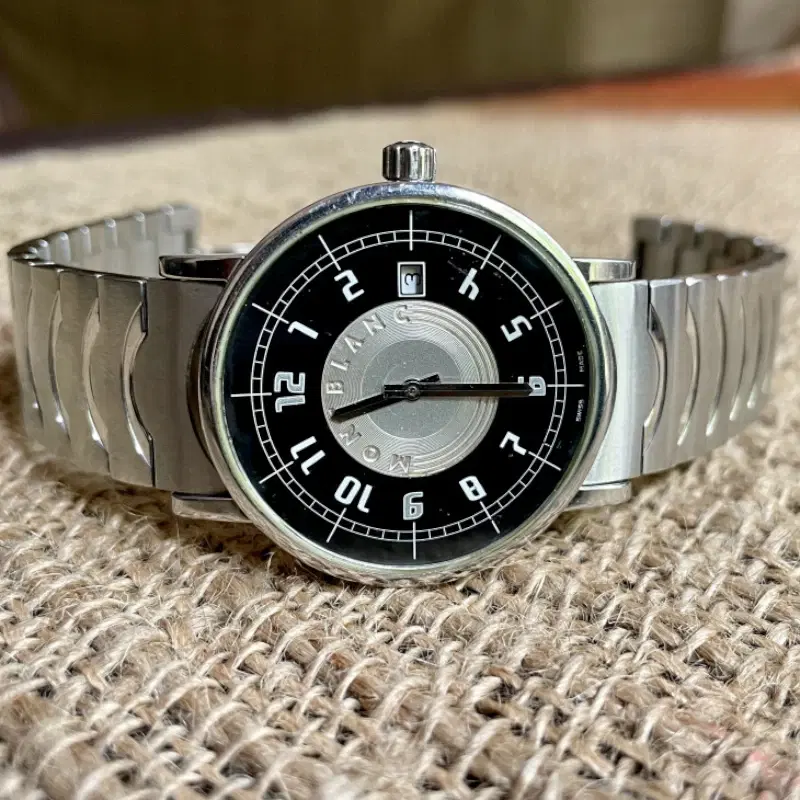 Mont Blanc Summit Watch