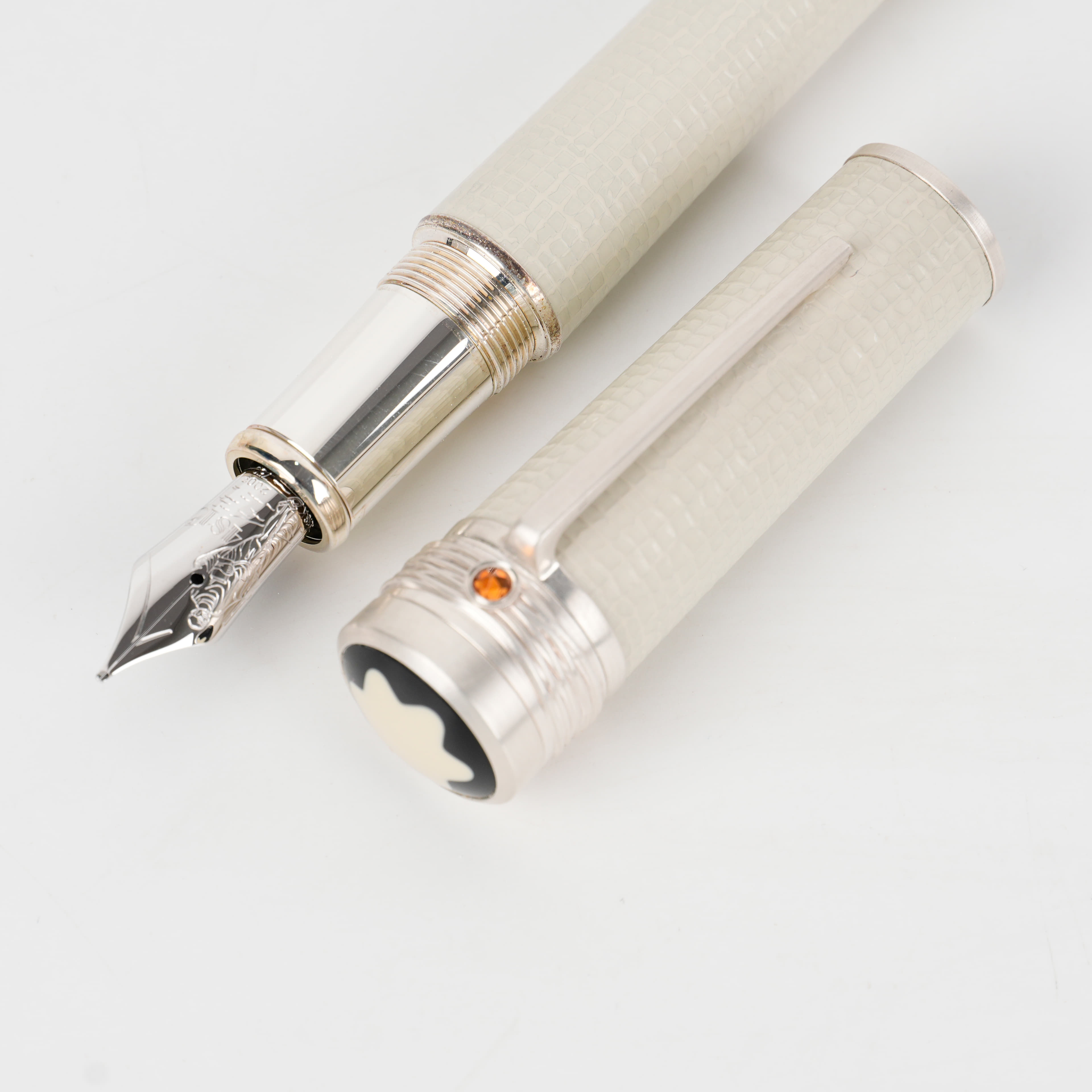 Montblanc Great Characters Mahatma Gandhi Limited Edition 3000 Fountain Pen