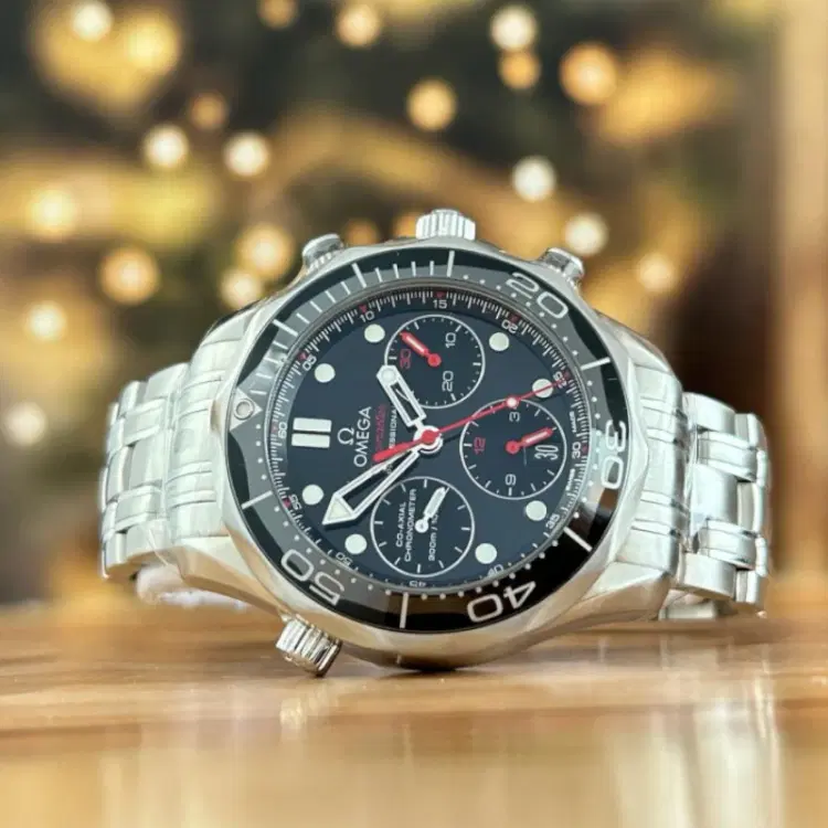 Omega Diver 300M Co-Axial Chronometer Chronograph 42 MM-Hover-Image