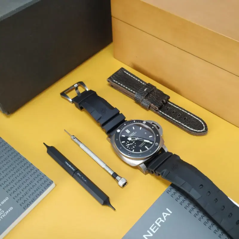 Panerai Submersible Amagnetic Automatic Titanium