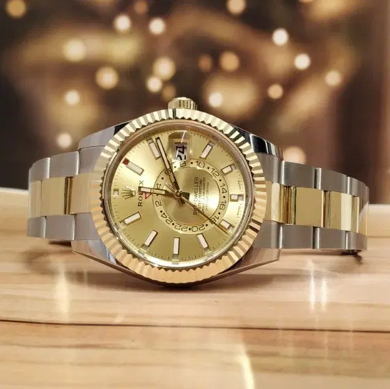 Rolex Sky-Dweller Champagne 42MM 326933 Complete Set
