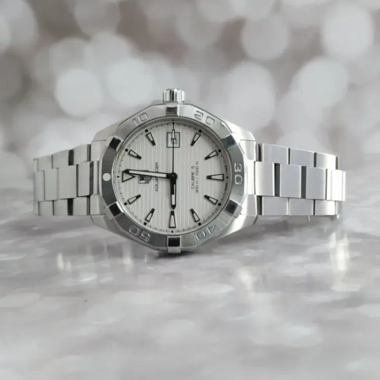 Tag Heuer Aqua Racer 40MM Caliber 5 300M-Hover-Image