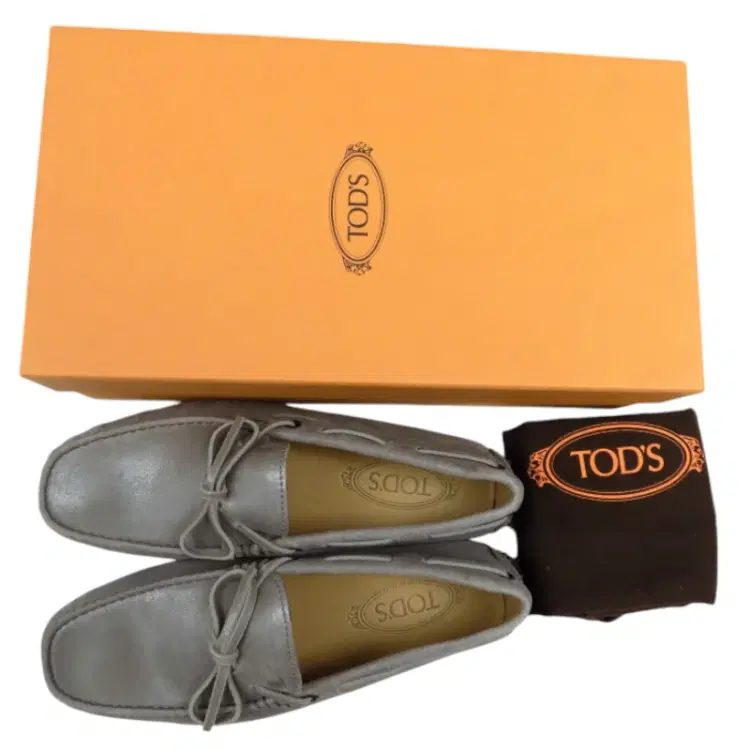 Tod's Silver Heaven Laccetto Metallic Leather Driving Moccasins-Hover-Image