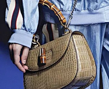 CROSSBODY image