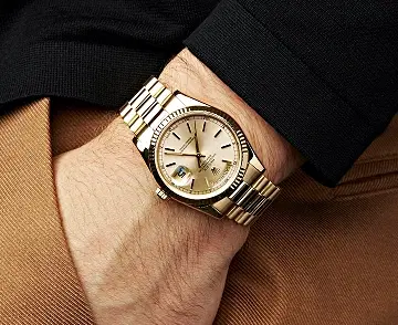 PREOWNED WATCHES image